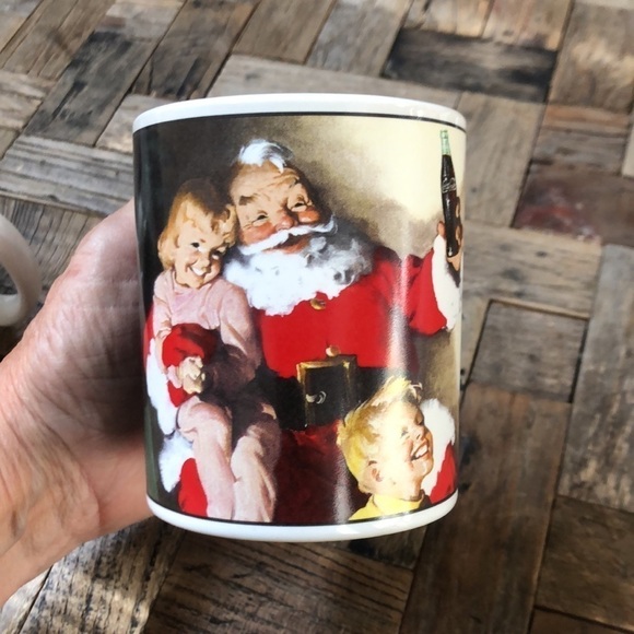 Coca-Cola Santa Claus Christmas Mug Set - Picture 5 of 11